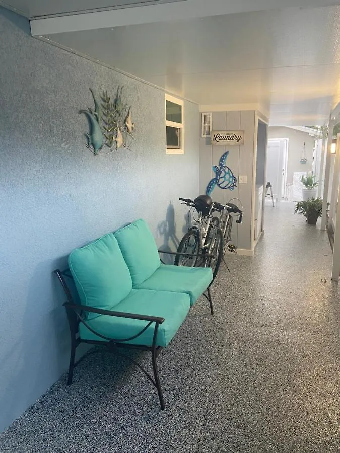 Beautiful And Comfortable Rom Apt # 2 Tampa